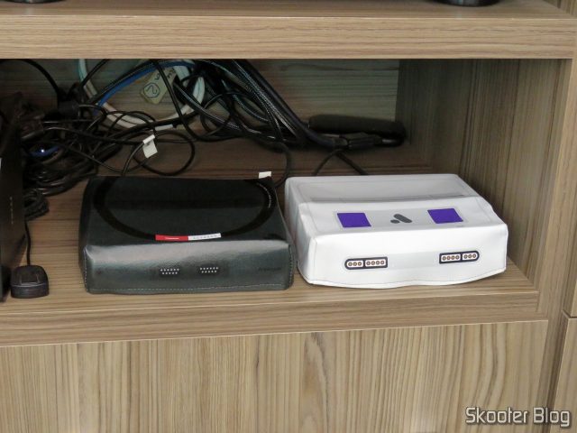 Analogue Mega Sg e Analogue Super Nt, com as capas.