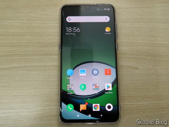 O Xiaomi Mi 9 em funcionamento.