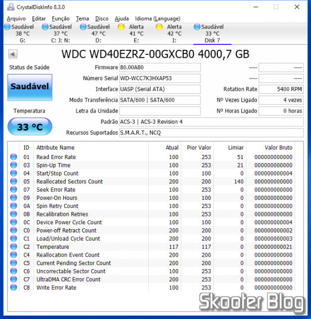 HDD Western Digital Blue 4TB WD40EZR conectado no Wavlink USB 3.0 Dual Bay Docking Station e identificado pelo CrystalDiskInfo.