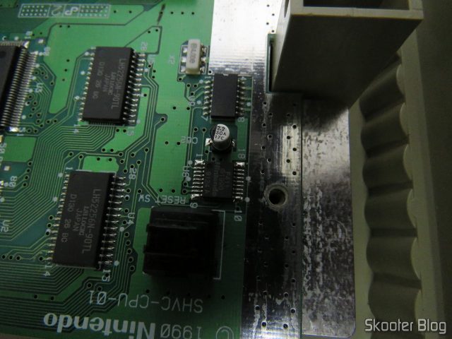 Super Nintendo Original NTSC PCB SHVC-CPU-01 CPU/PPU1/PPU2 1/1/1 por dentro: CIC intacto;