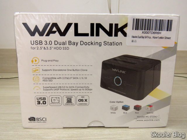 Wavlink USB 3.0 Dual Bay Docking Station para HDDs e SSDs de 2.5" e 3.5", em sua embalagem.