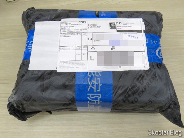 Pacote com o HDD Western Digital Blue 4TB WD40EZRZ.