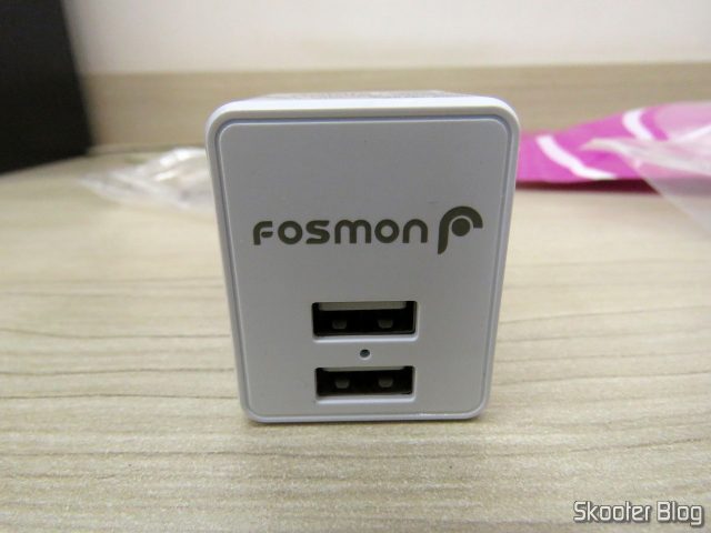 Fosmon 2 Port USB Charger C-10735US.