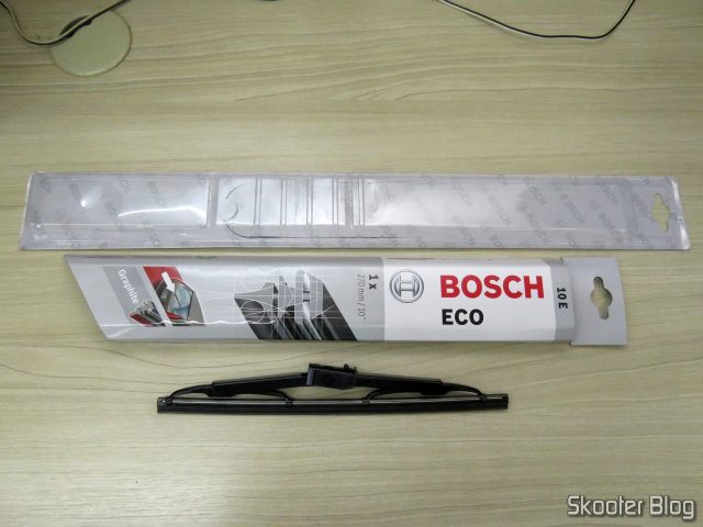 Palheta do Limpador Traseiro Original Bosch Eco 10E, e sua embalagem.