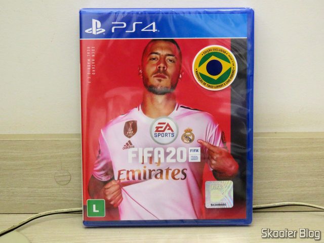Fifa 20, do Playstation 4 (PS4), em sua embalagem lacrada.