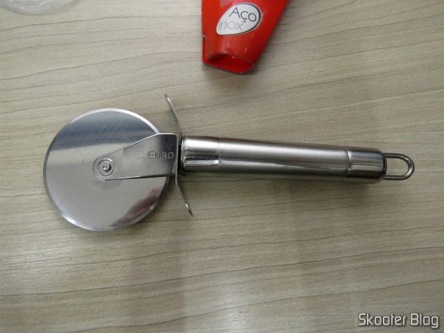 Cortador de Pizza Euro Home 40608-B.
