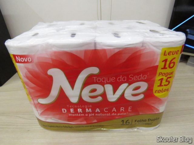 Segundo pacote de Neve Papel Higiênico Toque de Seda, 16 rolos - Leve 16 Pague 15.