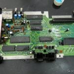 Troca de Capacitores Eletrolíticos do Master System II - Tec Toy Placa do meu Master System II, durante limpeza com álcool isopropílico.