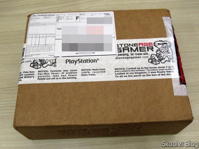 Caixa com o SD2SNES Pro Deluxe (FXPAK Pro) - Stone Age Gamer.