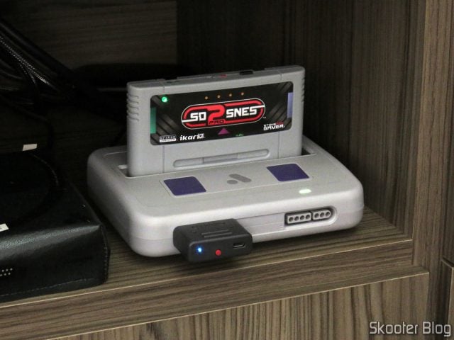 SD2SNES Pro Deluxe em funcionamento no Analogue Super Nt.