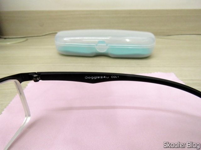 Óculos de Grau com Lentes Fotocromáticas.