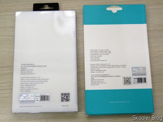 Capa para Xiaomi Mi 9 Nillkin Frosted Shield e Película de Vidro Temperado H+PRO CP XD, em suas respectivas embalagens.