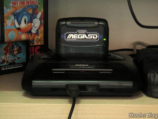 Terraonion MegaSD em funcionamento no Mega Drive III da Tec Toy.