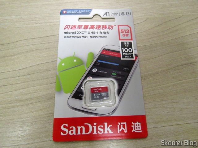 Cartão microSD Sandisk Ultra 512GB, em sua embalagem.