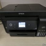 Multifuncional Epson EcoTank L6191, em funcionamento.