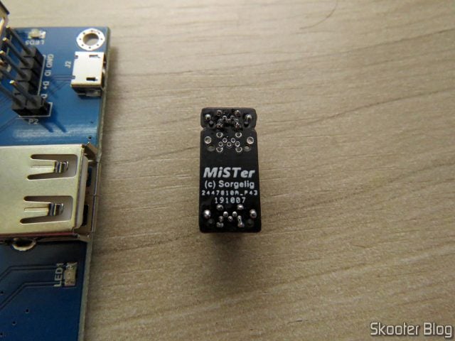 Ponte para conectar o Hub USB na DE10-nano.