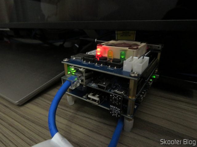 MiSTer com o Hub USB, em funcionamento.