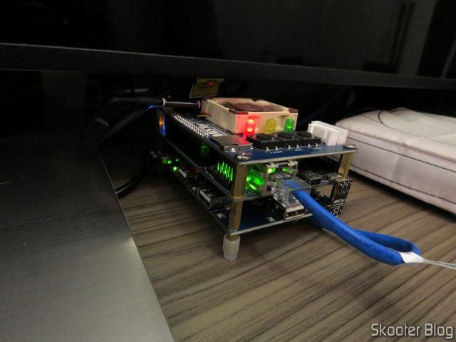 MiSTer com o Hub USB, em funcionamento.