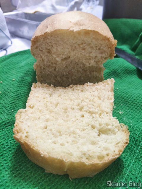 Pão de Máquina Assado no Forno Convencional a Gás