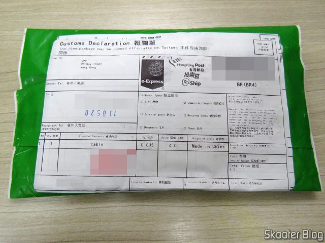 Pacote da UGreen com o Cabo USB MFi para iPhone Ugreen Carga Rápida 2.4A e Dados.