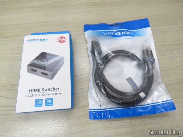 O Switch HDMI 2.0 4K Vention Bi-Direcional 2 entradas 1 saída ou 1 entrada 2 saídas e o 7º Cabo HDMI 2.0 4K 3D 60Hz Vention de 75 centímetros, em suas respectivas embalagens.