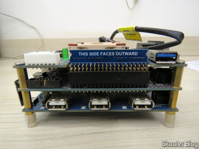 Módulo SDRAM de 128MB para o MiSTer FPGA, instalado no meu MiSTer FPGA.