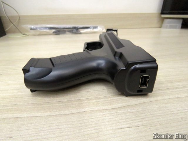 Pistola de Luz com Vibração para Controlador Wii Mote.