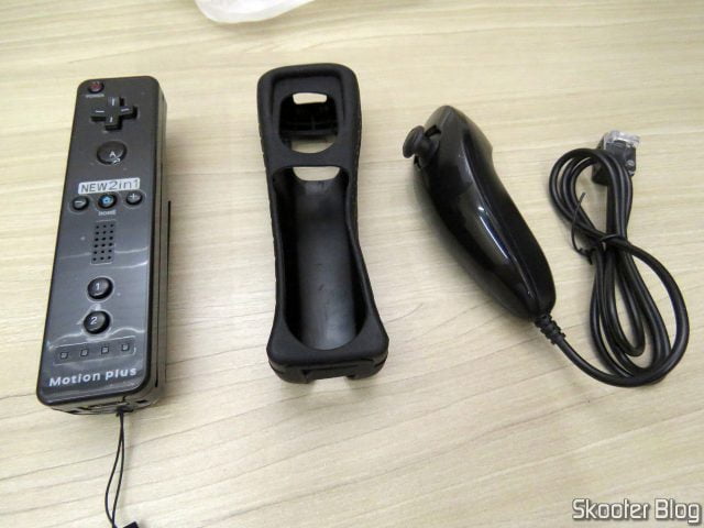 Wii Mote com Motion Plus Embutido + Nunchuck para Nintendo Wii.