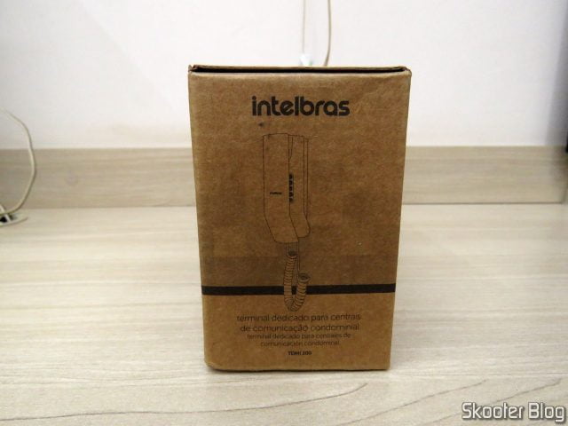 2º Intelbras TDMI 300, em sua embalagem.;