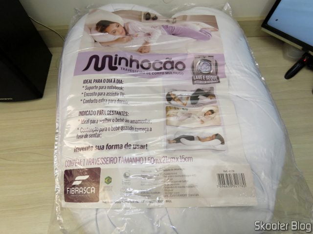 Travesseiro Minhocão com Capa, Fibrasca, Branco, 150x21x15 cm, em sua embalagem.