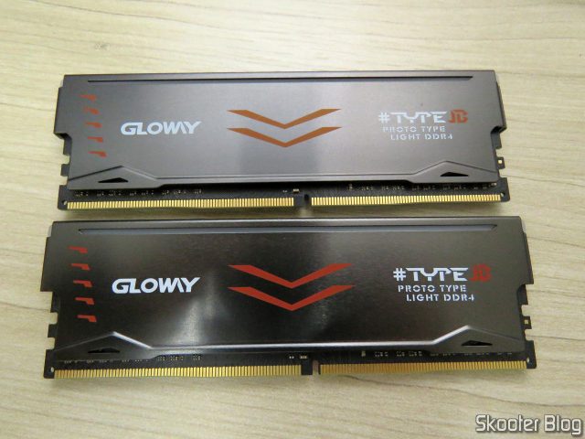 Módulos de Memória Gloway DDR4 16GB (2x8GB) 3200 MHz RGB.