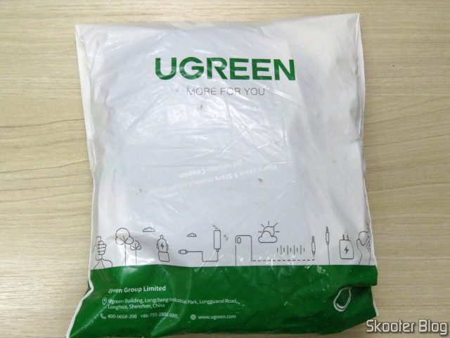 Pacote com os 8 Cabos SATA 3.0 Ugreen Reto e Ângular para HDDs e SSDs.