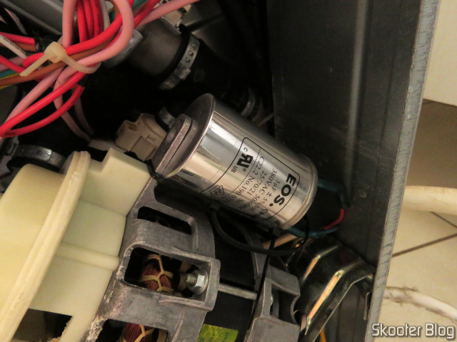 Capacitor novo instalado na Electrolux LE09X.