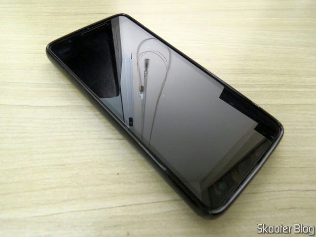 Película de Vidro 3D Antishock para Samsung Galaxy A01 Core, já instalada.