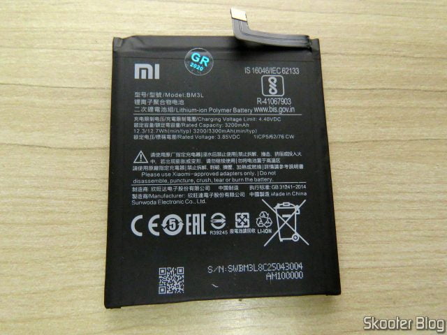 Bateria Xiaomi BM3L adquirida na Shopee.