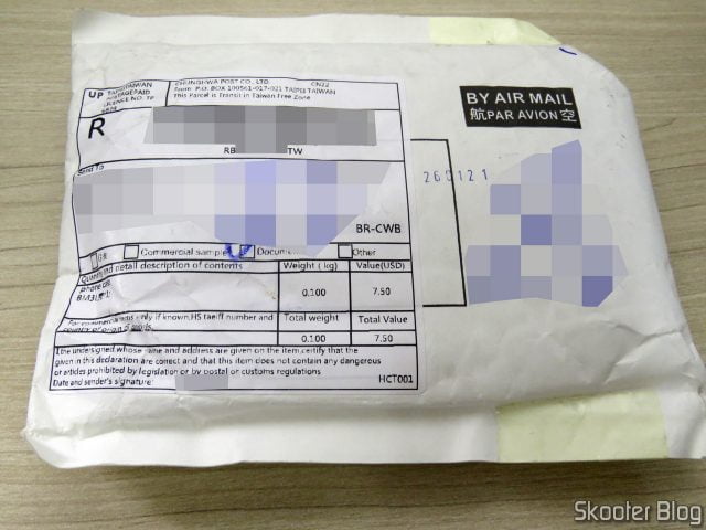 Pacote com a Bateria Xiaomi BM3L da AliExpress.