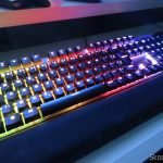 Teclado Mecânico Xanova Magnetar RGB XK700, em funcionamento.