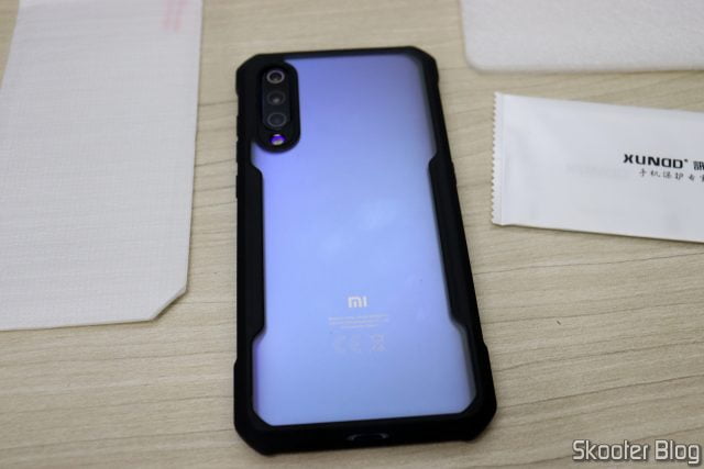 Capa para o Xiaomi Mi 9 Xundd à Prova de Choque, instalada no meu Xiaomi Mi 9.