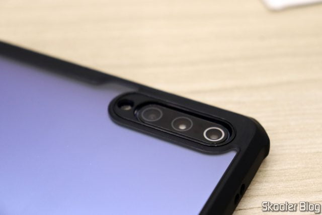 Capa para o Xiaomi Mi 9 Xundd à Prova de Choque, instalada no meu Xiaomi Mi 9.