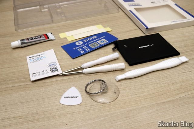 Bateria Nohon BM3L para Xiaomi Mi 9, e seus acessórios.