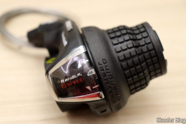 Trocador traseiro do Shimano Tourney SL-RS35 Mountain Bike RevoShift.