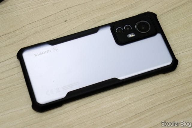 Capa para Xiaomi 12 Xundd à Prova de Choque Transparente, instalada no meu Xiaomi 12.