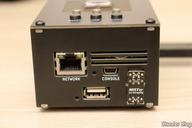 Meu MiSTer FPGA com a Placa RTC (Relógio em Tempo Real) para o MiSTer FPGA da RetroScaler com Soldagem Manual instalada.