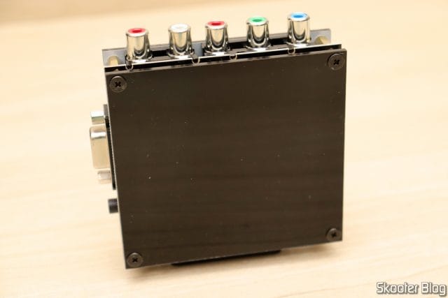 Parte de baixo do Conversor de RGBS VGA e SCART para Video Componente YPbPr.