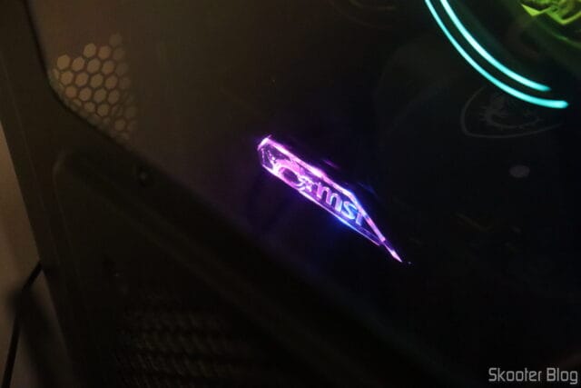 Placa de Vídeo MSI Nvidia GeForce RTX 4060 Ti Gaming X Slim 16GB, em funcionamento.