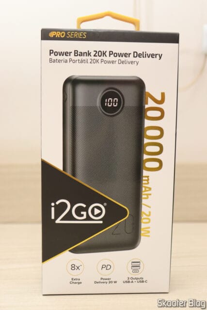 Carregador Portátil Ultra Rápido 20000mAh Power Delivery 20W USB-C I2GO PRO, em sua embalagem.